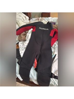 Aunua Black & Red Full-body Wetsuit